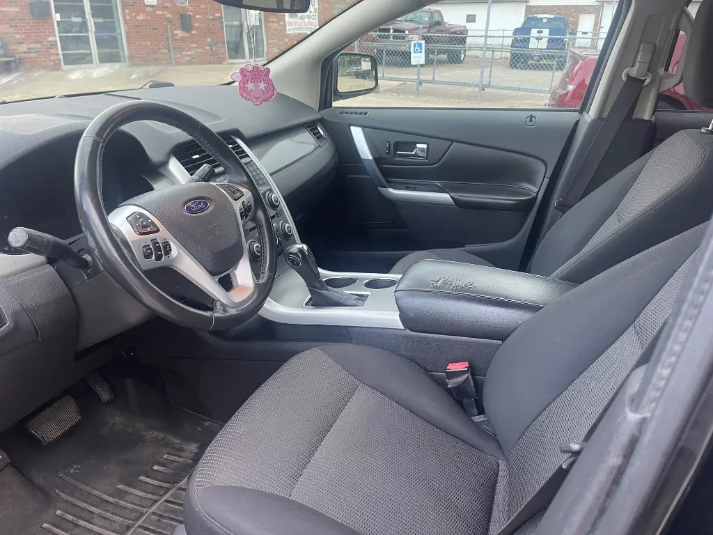 2011 Ford Edge SEL AWD photo 3