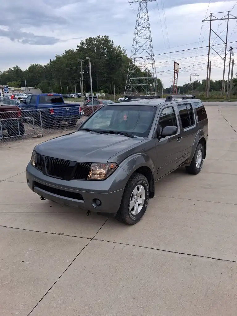 2007 Nissan Pathfinder S 4WD's photo