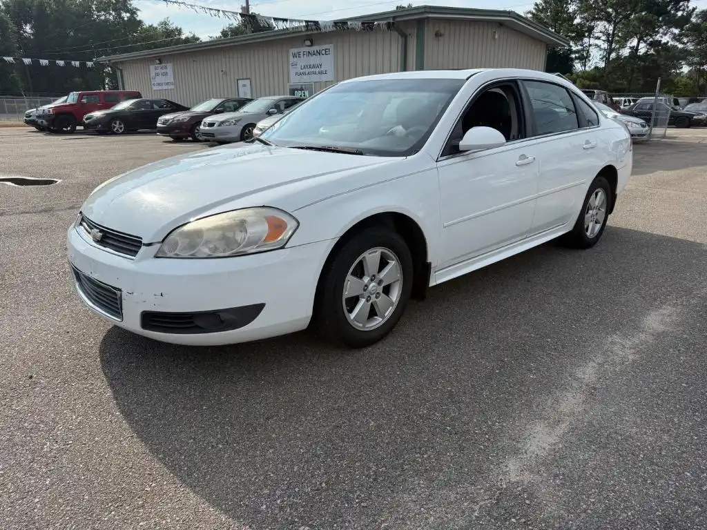 2010 Chevrolet Impala LT's photo