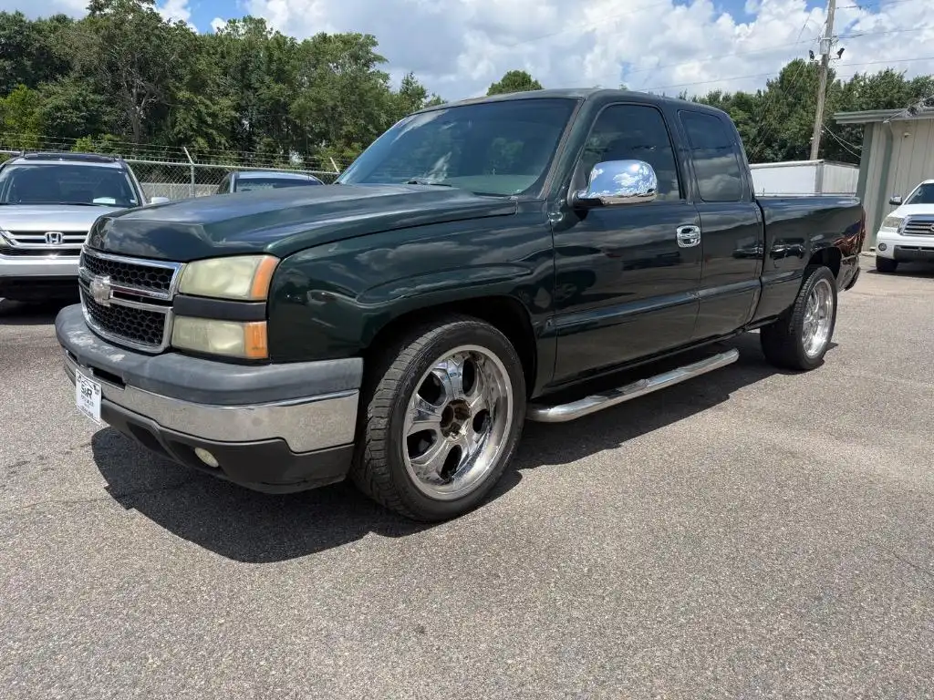 2007 Chevrolet Silverado 1500 Work Truck Extended Cab SWB's photo