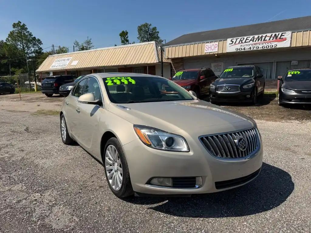 2012 Buick Regal Premium 2's photo