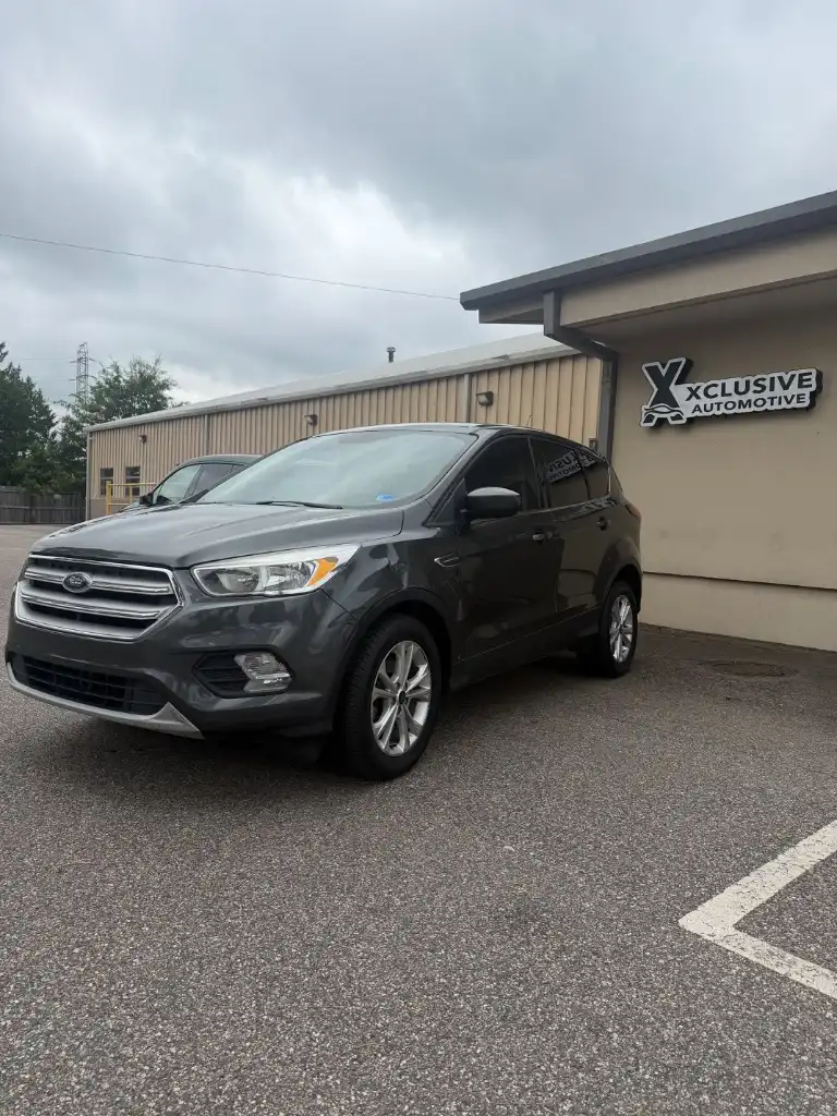 2019 Ford Escape SE's photo