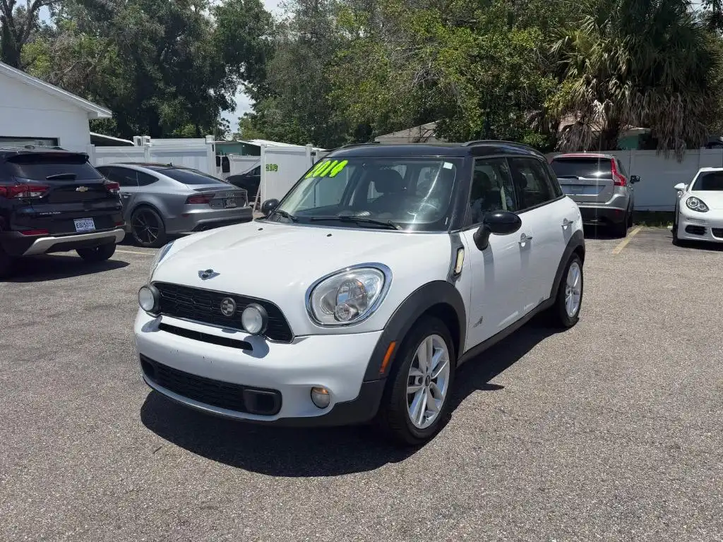 2014 MINI Countryman Countryman S ALL4's photo