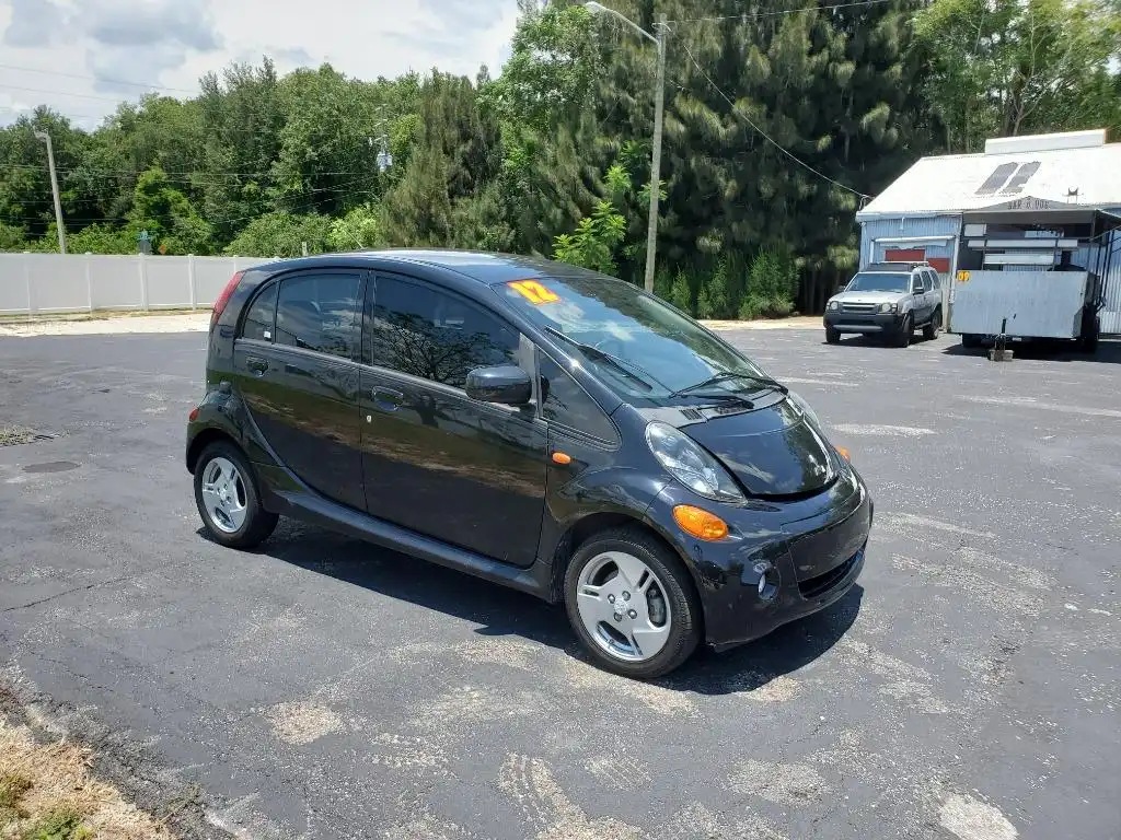 2012 Mitsubishi i-MiEV ES's photo