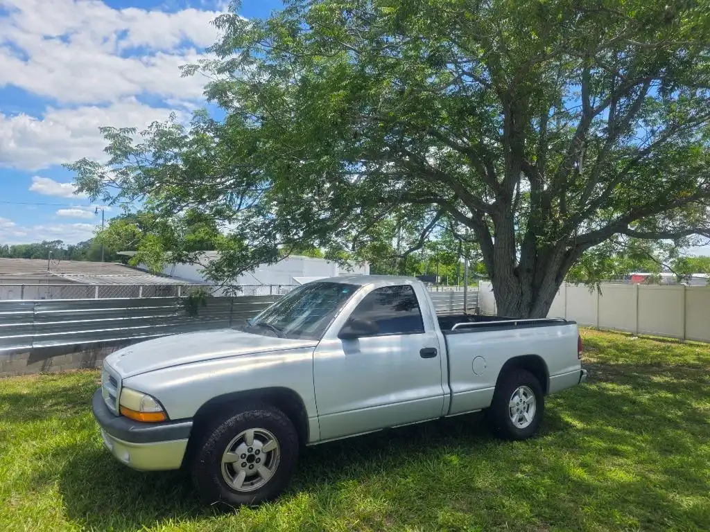 2001 Dodge Dakota REGULAR CAB SWB's photo