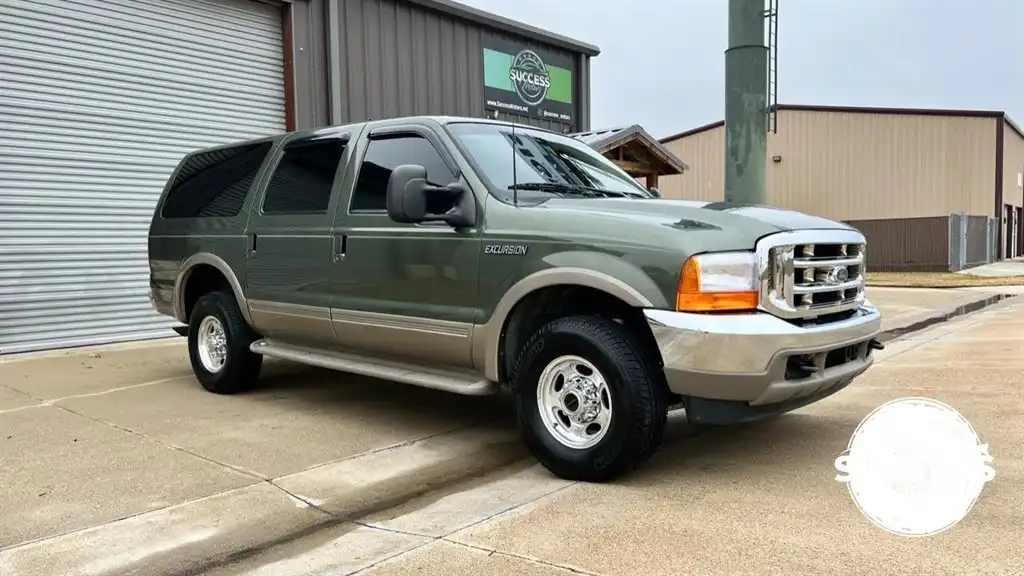 2001 Ford Excursion 5.4 Limited's photo