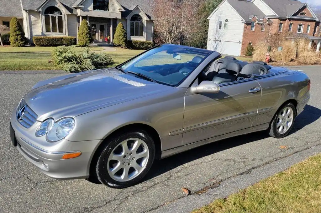 2004 Mercedes-Benz CLK-Class CLK320 Cabriolet's photo