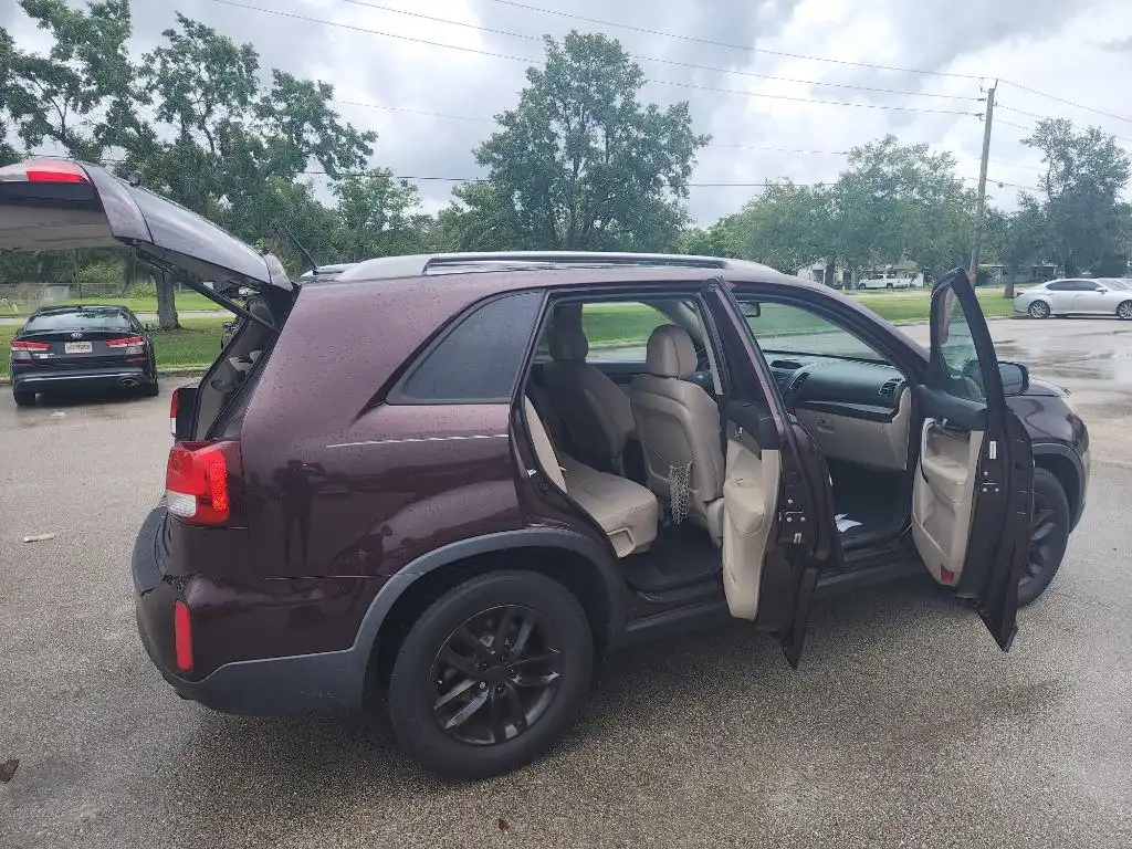 2015 Kia Sorento LX Auto's photo