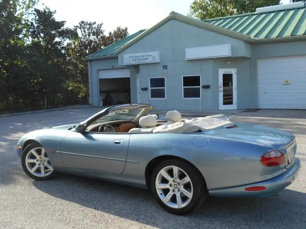 2002 Jaguar XK XK8's photo