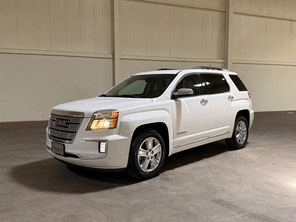 2017 GMC Terrain FWD Denali's photo