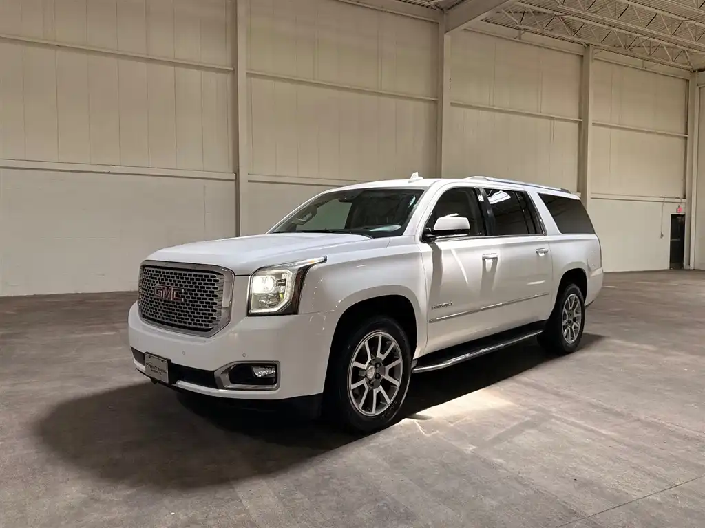 2016 GMC Yukon Denali AWD's photo