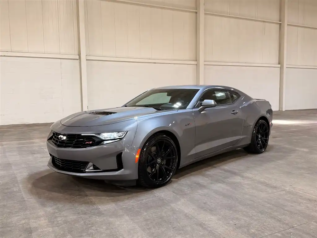 2022 Chevrolet Camaro 6.2 LT1's photo