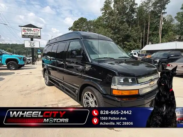 2015 Chevrolet Express 2500 Work Van HD's photo