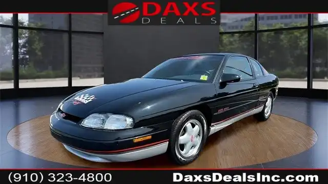 1995 Chevrolet Monte Carlo's photo