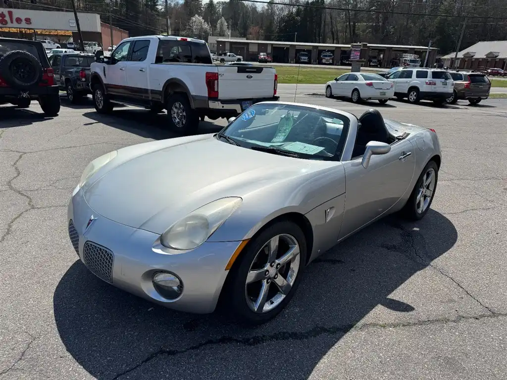 2008 Pontiac Solstice Base's photo