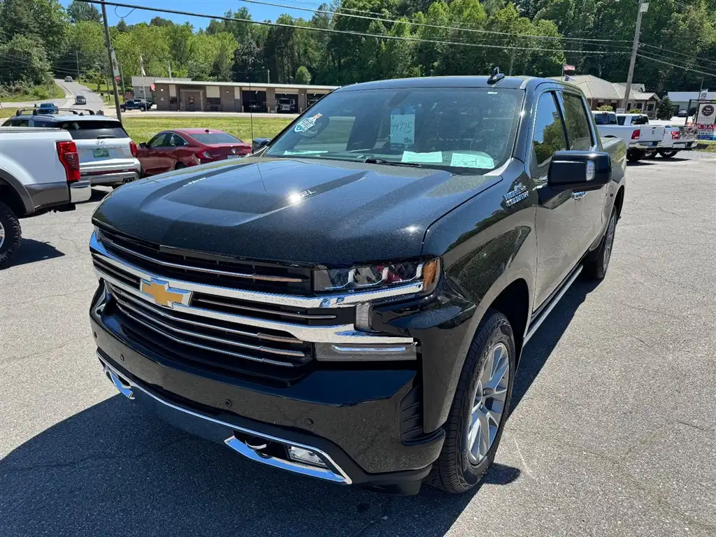 2022 Chevrolet Silverado 1500 High Country 4WD Crew Cab Short Box's photo