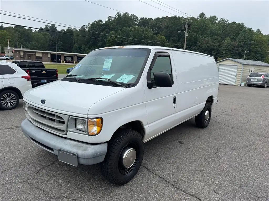 1999 Ford E-Series E-250 Van photo 1