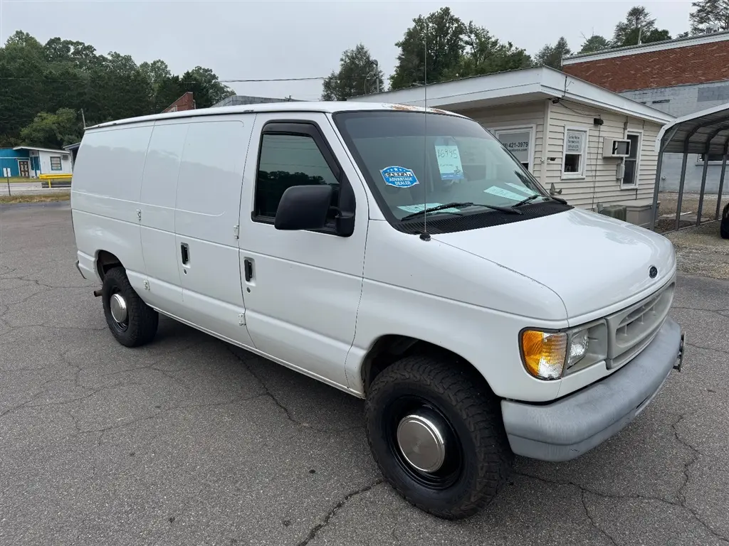 1999 Ford E-Series E-250 Van photo 4