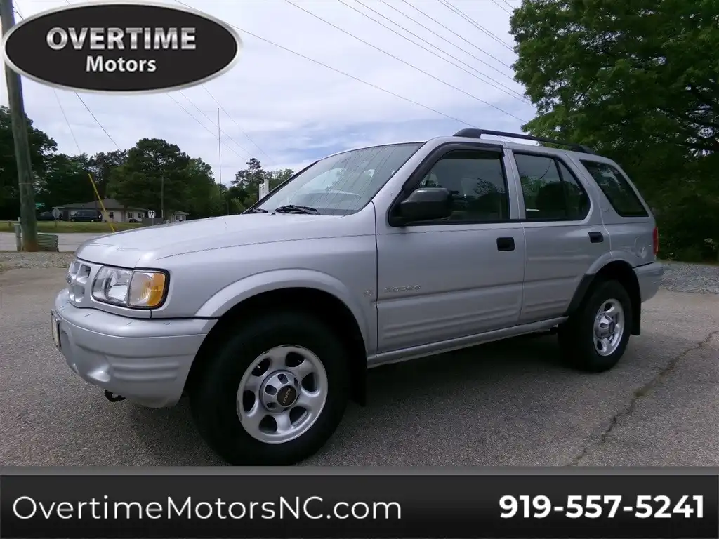 2000 Isuzu Rodeo LS 2WD's photo