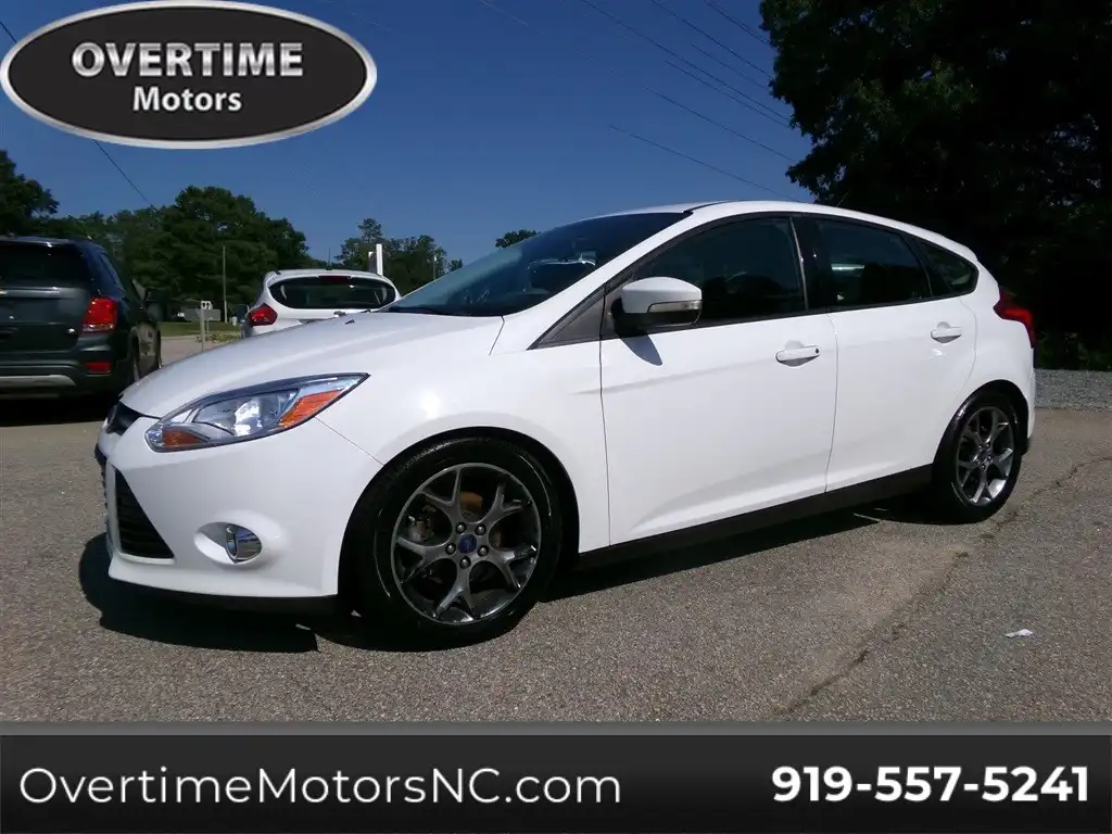 2014 Ford Focus 5 Door Hatch SE's photo