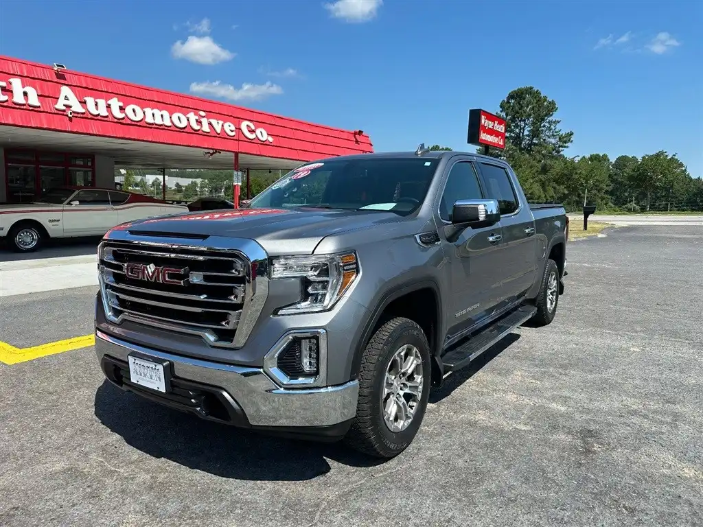 2019 GMC Sierra 4WD Crew Cab Short Box SLT's photo