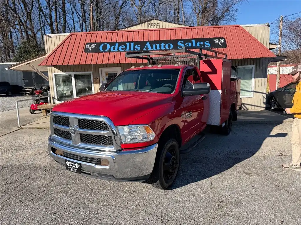 2016 RAM 3500 Tradesman Regular Cab SWB DRW's photo