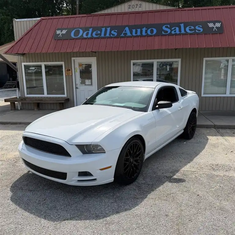 2014 Ford Mustang V6's photo