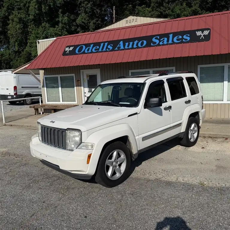 2010 Jeep Liberty Limited's photo