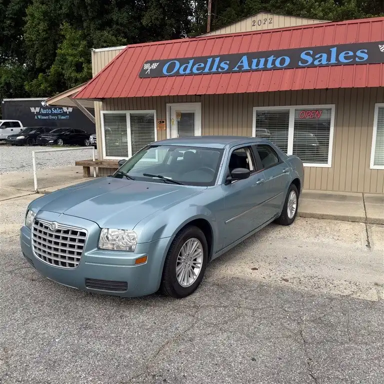 2009 Chrysler 300 LX's photo