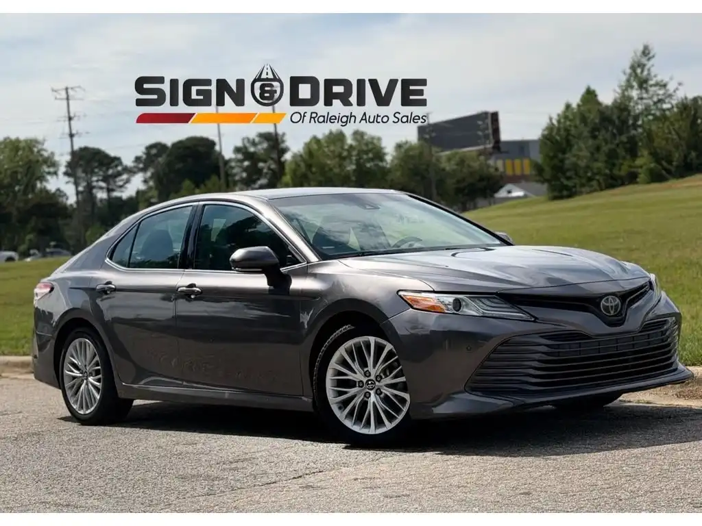 2018 Toyota Camry 2.5 Auto XLE's photo