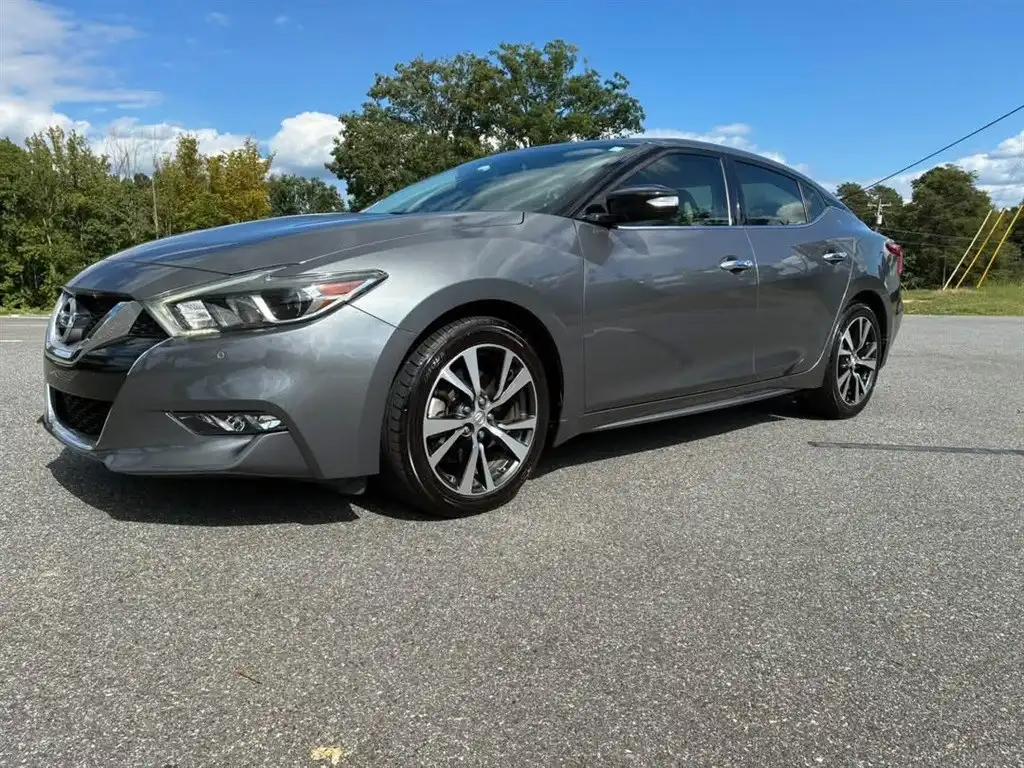 2016 Nissan Maxima 3.5 SV's photo