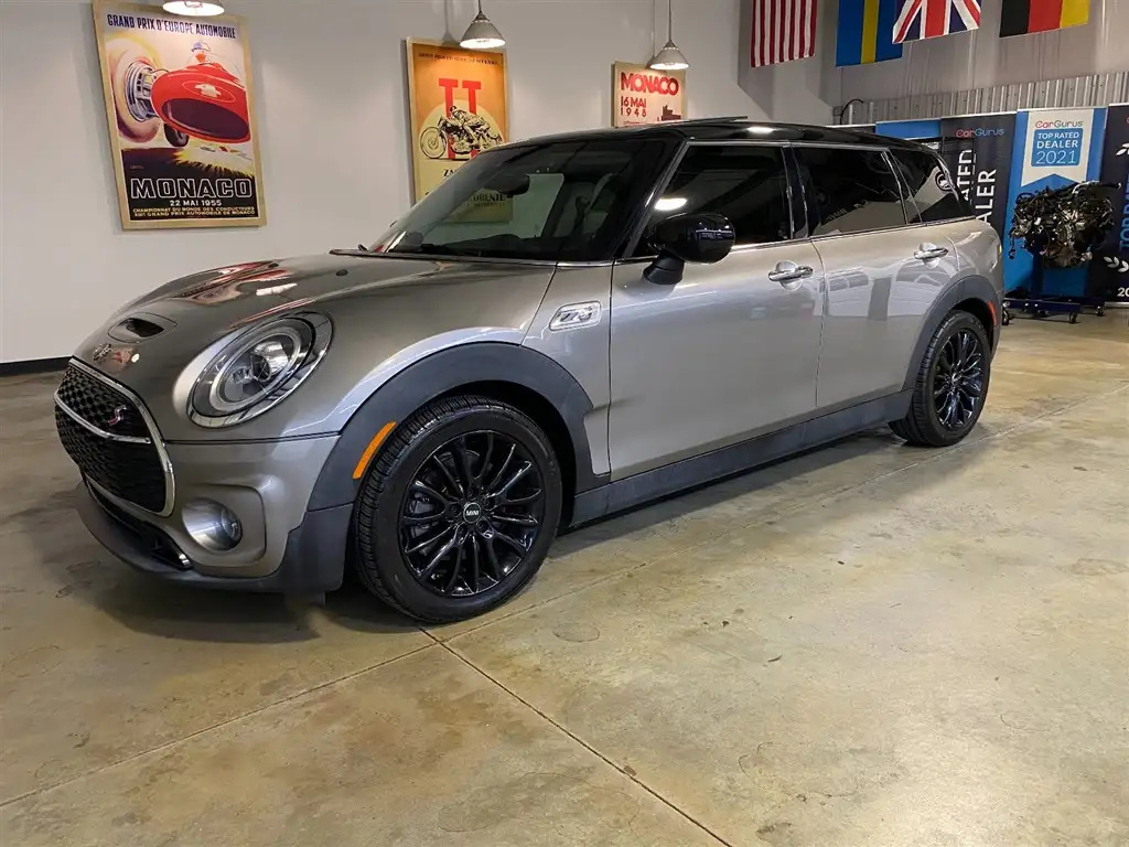 2020 MINI Clubman Cooper S's photo