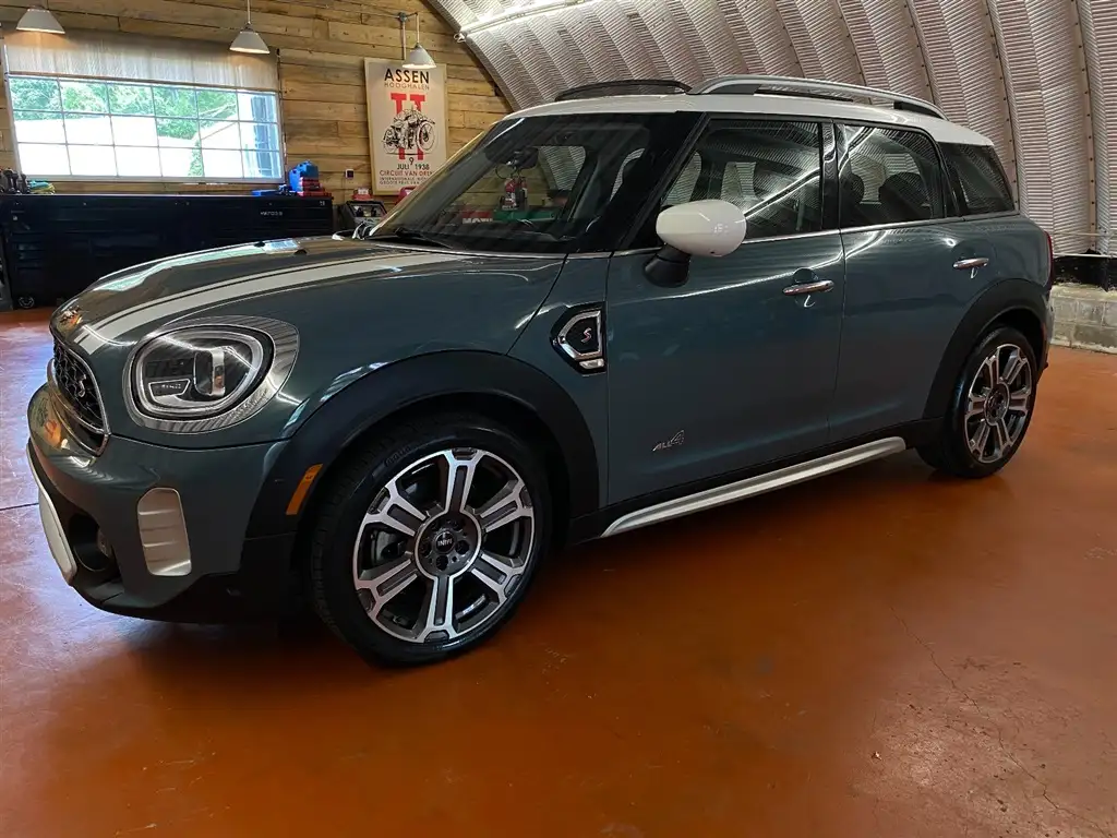 2022 MINI Countryman Cooper S ALL4's photo
