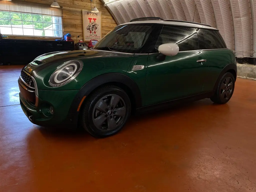 2020 MINI Hardtop Cooper S photo 1