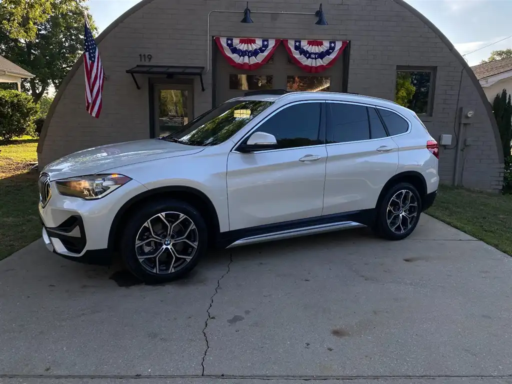 2021 BMW X1 xDrive28i's photo