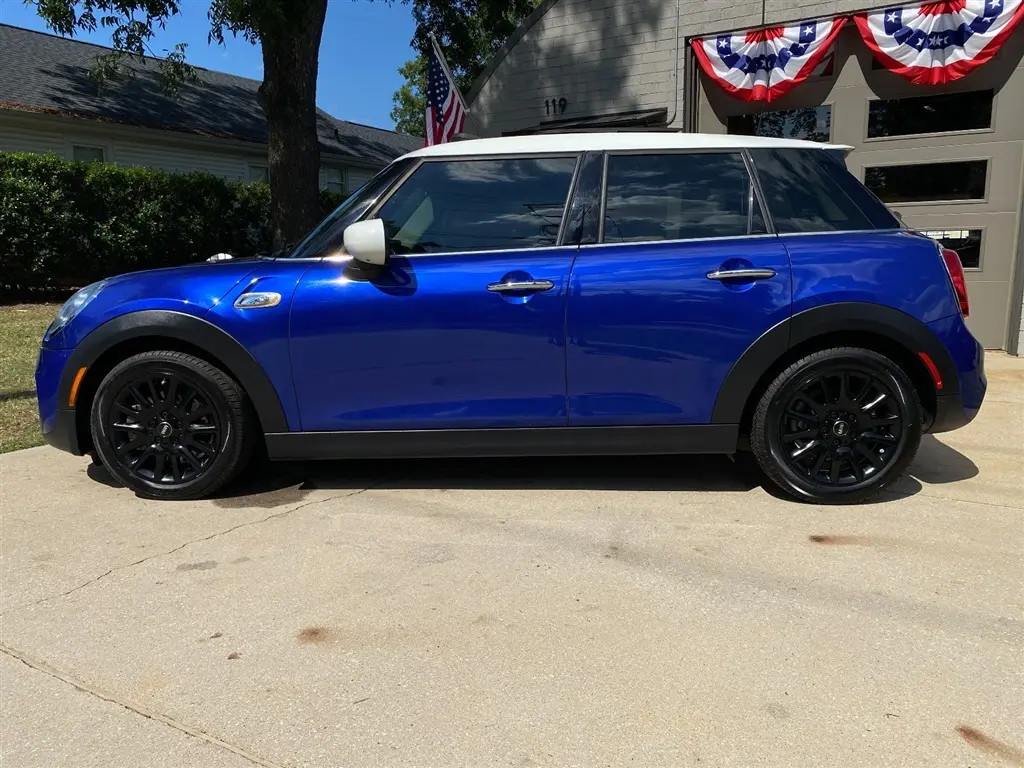 2020 MINI Hardtop Cooper S photo 4