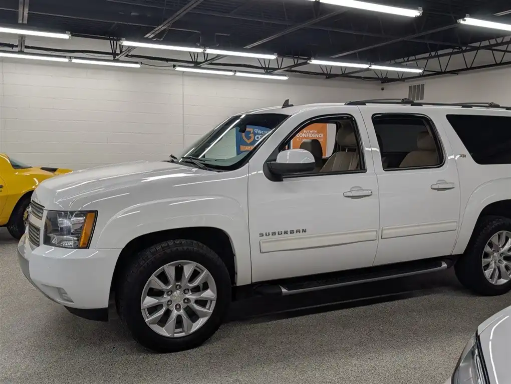 2014 Chevrolet Suburban LT 4WD 1500's photo