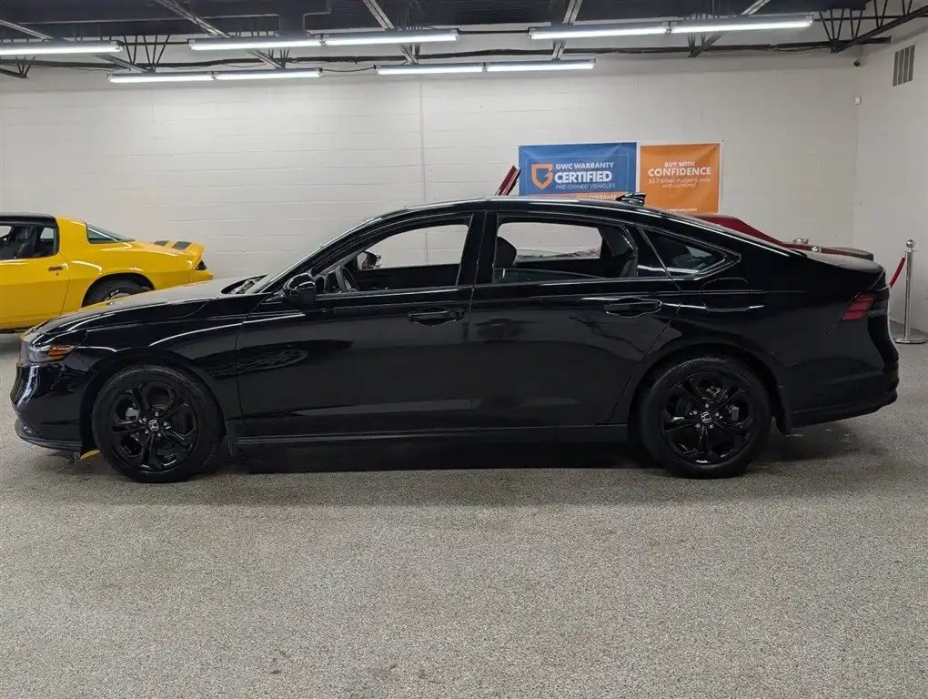 2025 Honda Accord 1.5T SE CVT's photo