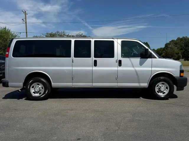 2019 Chevrolet Express LS 3500 Extended photo 5