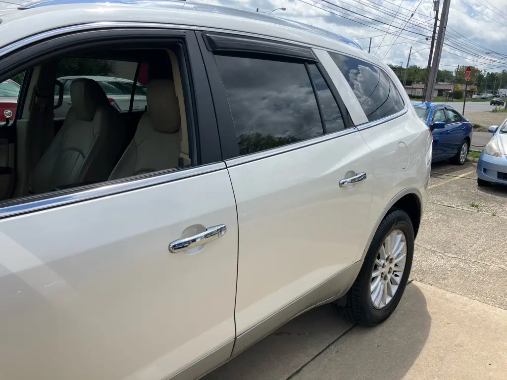 2012 Buick Enclave Leather AWD photo 4