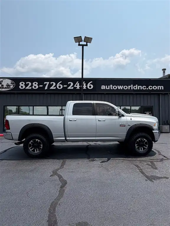 2011 RAM 3500 Laramie 4X4 Crew Cab SWB's photo