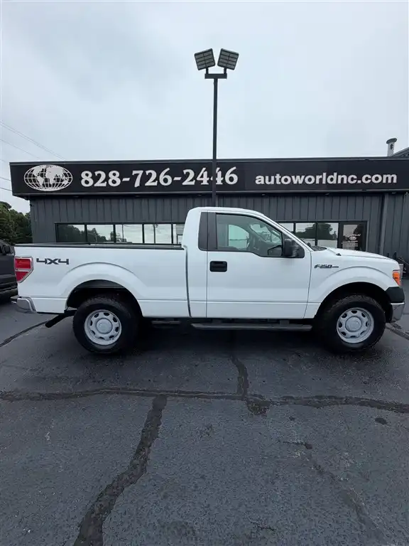 2014 Ford F-150 XL 4x4 Regular Cab 126-in's photo