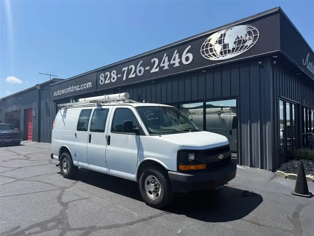2013 Chevrolet Express Work Van HD 2500's photo