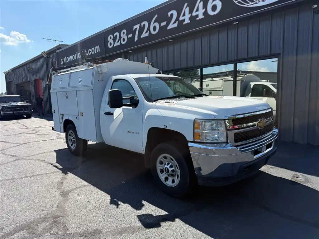 2014 Chevrolet Silverado HD Work Truck 4WD Regular Cab LWB's photo