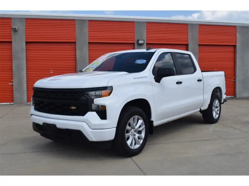 2022 Chevrolet Silverado 1500 Custom Crew Cab Short Box's photo