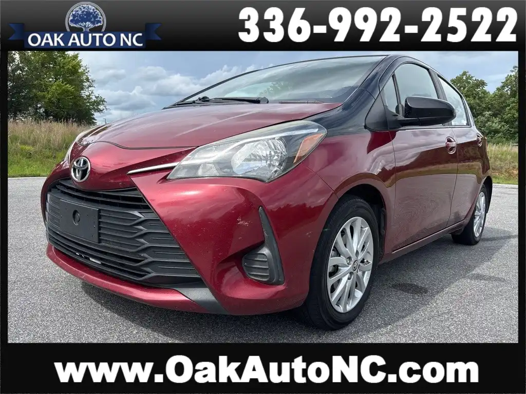 2018 Toyota Yaris LE 5-Door Liftback AT's photo