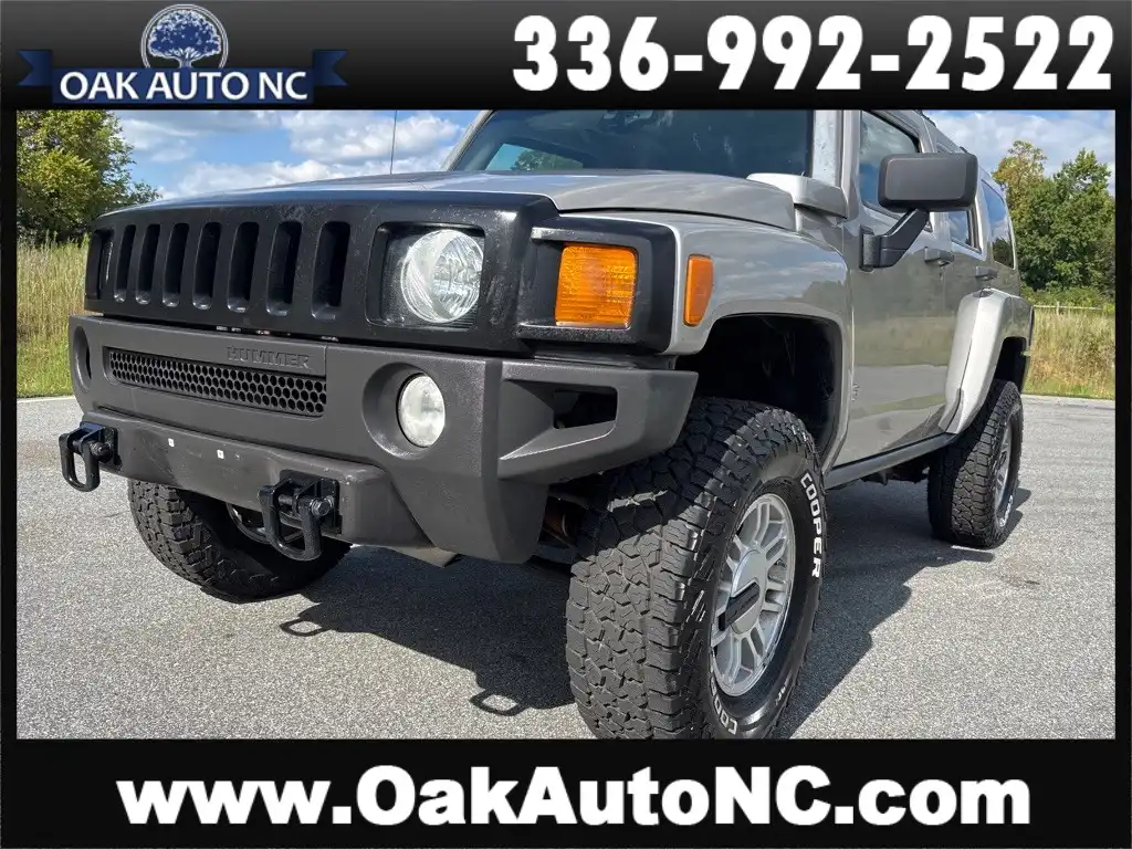 2006 Hummer H3 SUV's photo