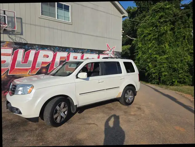 2012 Honda Pilot Touring 4WD Navigation RES's photo