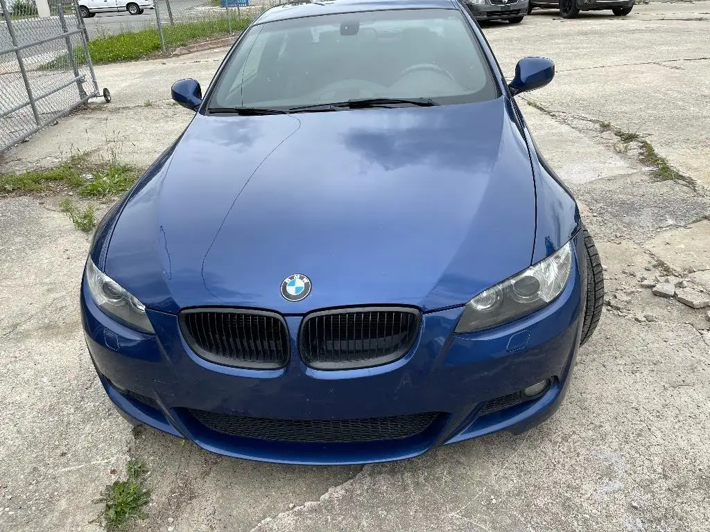 2010 BMW 3 Series 335i Coupe photo 1