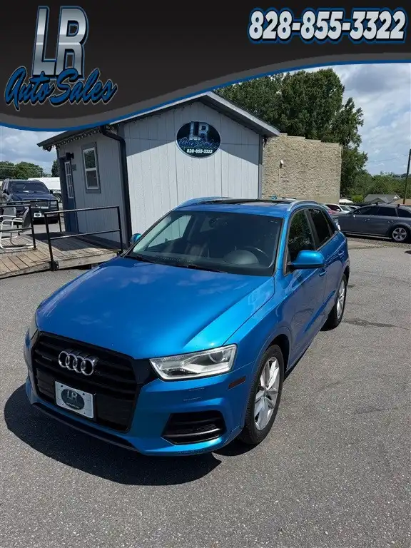 2017 Audi Q3 2.0T Premium Tiptronic quattro's photo